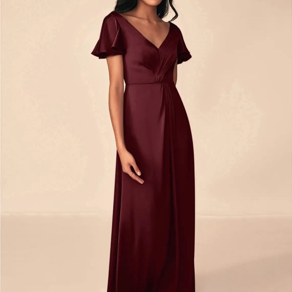 AZAZIE SOREN in cabernet stretch satin size 6 - Picture 4 of 7